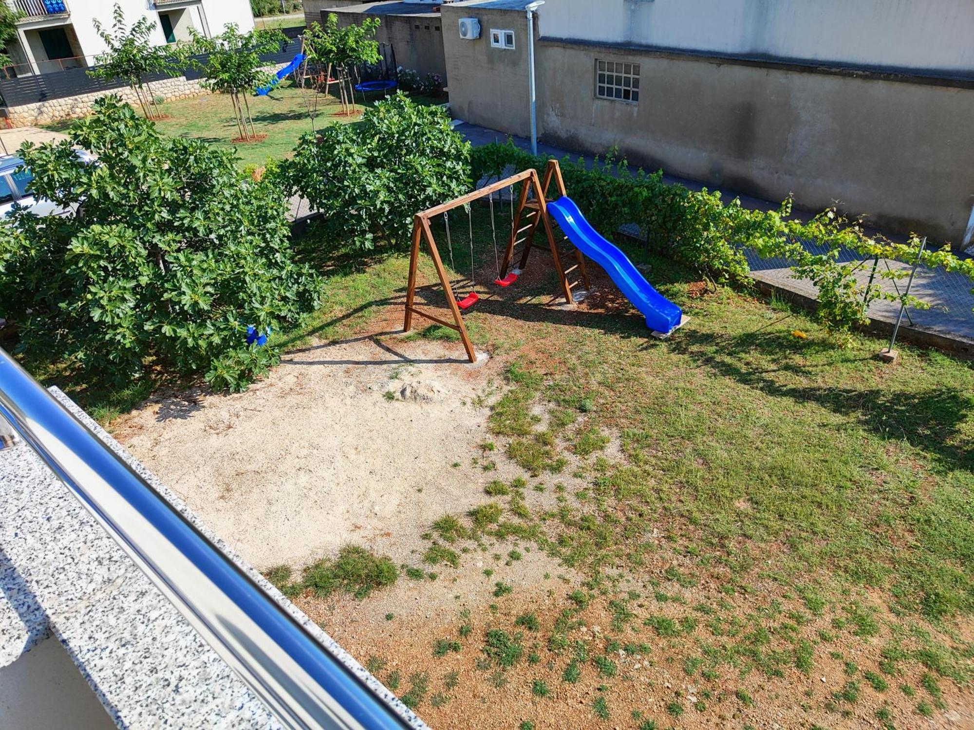 Apartmani Malo More Seline Eksteriør bilde